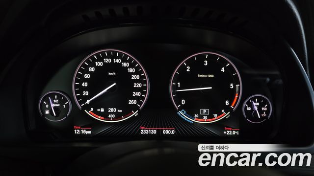 BMW X5 (F15) xDrive 40d Black&White Edition 2015 — фото 9