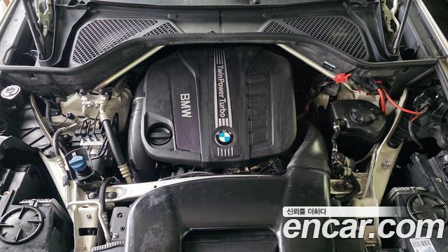 BMW X5 (F15) xDrive 40d Black&White Edition 2015 — фото 15