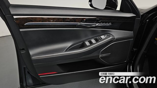 Genesis G90 3.8 AWD Luxury 2019 — фото 24