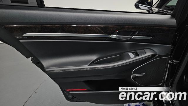 Genesis G90 3.8 AWD Luxury 2019 — фото 25