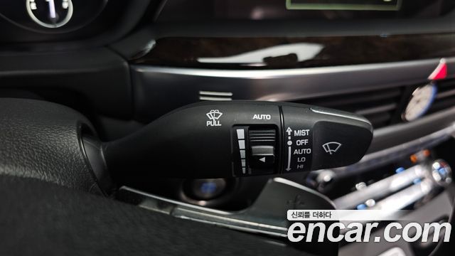 Genesis G90 3.8 AWD Luxury 2019 — фото 32