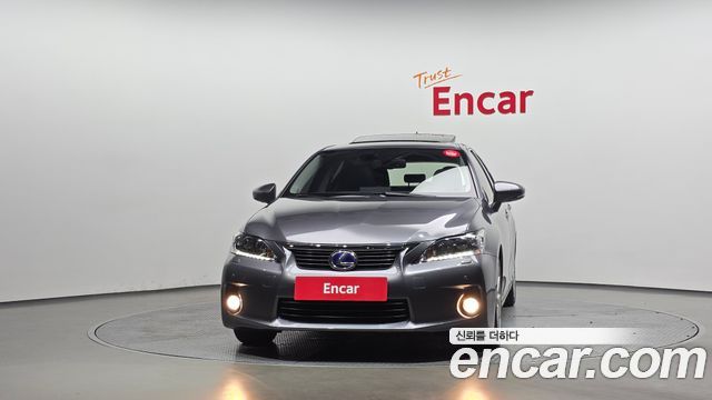 Lexus CT200h 1.8 Compact Luxury ZWA10 2012 — фото 3