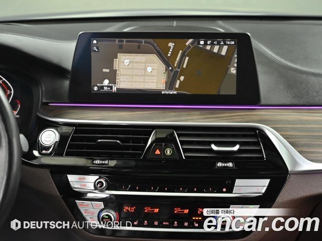 BMW 5 Series (G30) 520i M Sport 2020 — фото 18