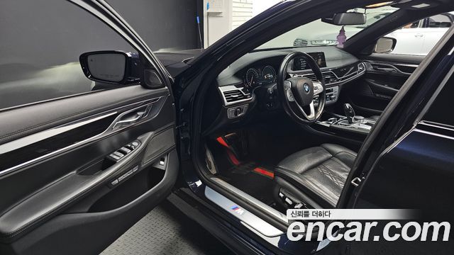 BMW 7 Series (G11) 740d xDrive M Sport 2018 — фото 10