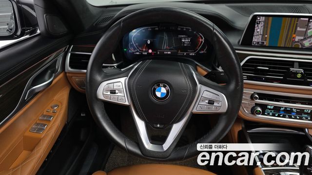 BMW 7 Series (G11) 730d xDrive Design Pure Excellence 2021 — фото 13