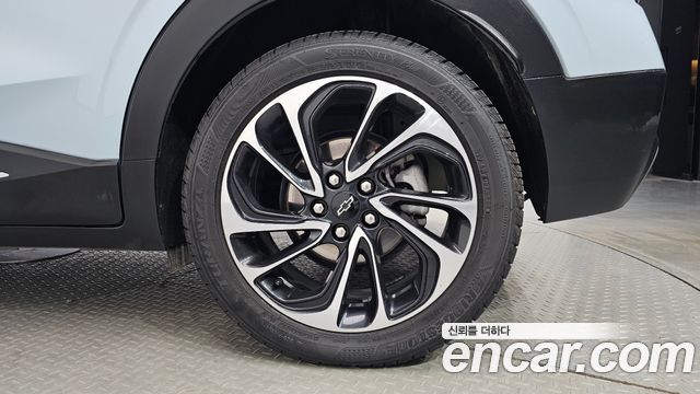 Chevrolet Bolt EUV Premier 2023 — фото 21