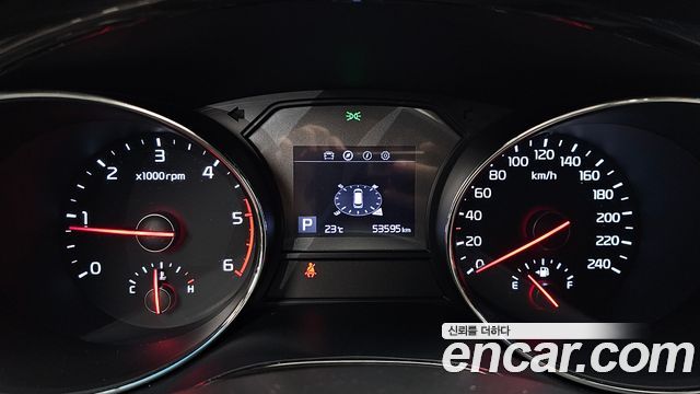 Kia Carnival 9-Seater Prstige 2019 — фото 8