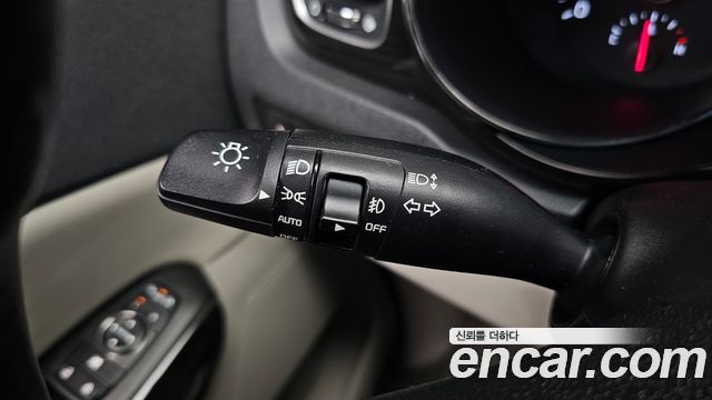 Kia Carnival 9-Seater Prstige 2019 — фото 22