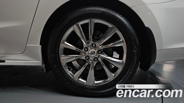 Kia Carnival 9-Seater Prstige 2019 — фото 27