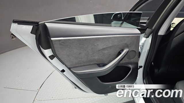 Tesla Model 3 Long Range AWD 2024 — фото 25