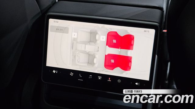 Tesla Model 3 Long Range AWD 2024 — фото 28