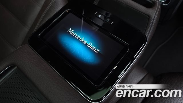 Mercedes-Benz GLS-Class (X167) GLS400d 4MATIC 2023 — фото 17