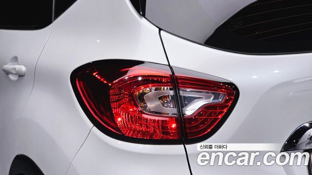Renault Korea QM3 RE Signature 2017 — фото 23