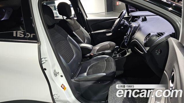 Renault Korea QM3 RE Signature 2017 — фото 26