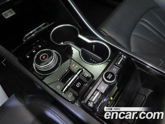 Kia K5 (III) 2.0 Signature 2023 — фото 16