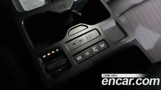 Kia Tasman 2.5T Gasoline 4WD Adventure 2026 — фото 32