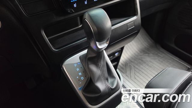 Hyundai Staria L3.5 Cargo 3-Seater Modern 2025 — фото 9