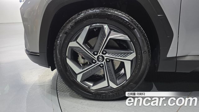 Hyundai Tucson (NX4) Gasoline 1.6 Turbo 4WD Inspiration 2022 — фото 5