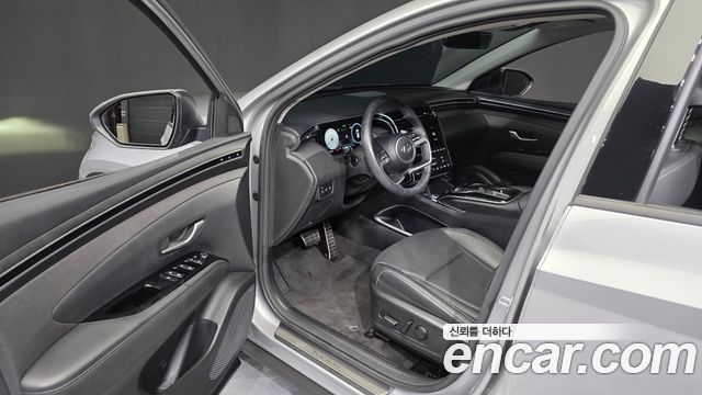 Hyundai Tucson (NX4) Gasoline 1.6 Turbo 4WD Inspiration 2022 — фото 10