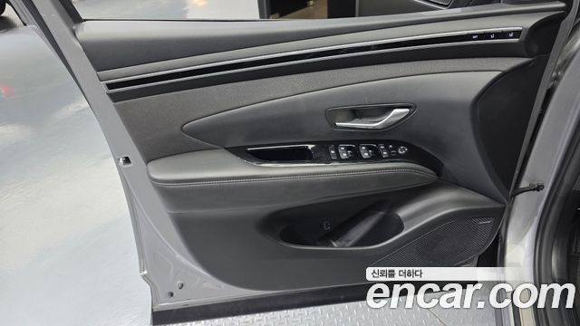 Hyundai Tucson (NX4) Gasoline 1.6 Turbo 4WD Inspiration 2022 — фото 24