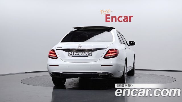 Mercedes-Benz E-Class (W213) E300 Exclusive 2019 — фото 4