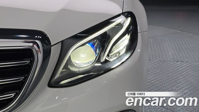 Mercedes-Benz E-Class (W213) E300 Exclusive 2019 — фото 22