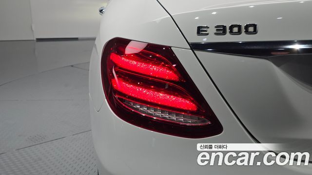 Mercedes-Benz E-Class (W213) E300 Exclusive 2019 — фото 23