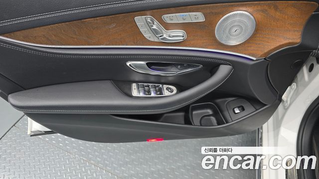 Mercedes-Benz E-Class (W213) E300 Exclusive 2019 — фото 24