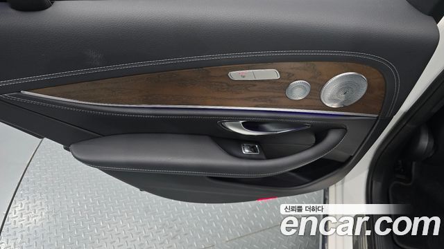 Mercedes-Benz E-Class (W213) E300 Exclusive 2019 — фото 25
