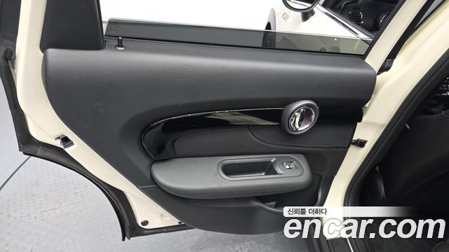 MINI Cooper Clubman High 2nd 2020 — фото 25