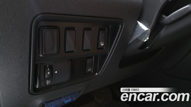 Renault Korea QM6 2.0 GDe RE Signature 2WD 2022 — фото 19