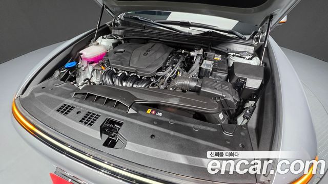 Hyundai Grandeur (GN7) 2,5 Gasoline 2WD Exclusive 2024 — фото 6