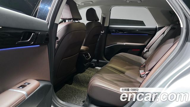 Hyundai Grandeur (GN7) 2,5 Gasoline 2WD Exclusive 2024 — фото 12