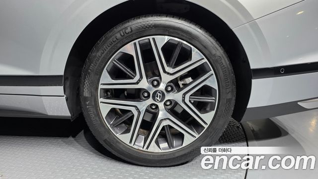 Hyundai Grandeur (GN7) 2,5 Gasoline 2WD Exclusive 2024 — фото 21
