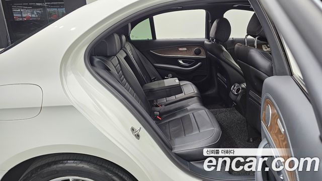 Mercedes-Benz E-Class (W213) E250 Exclusive 2021 — фото 12