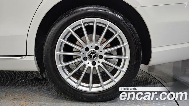 Mercedes-Benz E-Class (W213) E250 Exclusive 2021 — фото 21