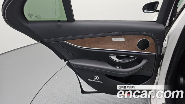 Mercedes-Benz E-Class (W213) E250 Exclusive 2021 — фото 25