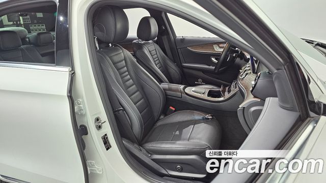 Mercedes-Benz E-Class (W213) E250 Exclusive 2021 — фото 26
