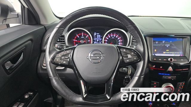KG Mobility (SsangYong) Tivoli Air Diesel IX 4WD 2019 — фото 13