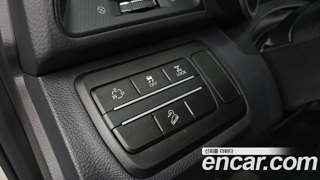 KG Mobility (SsangYong) Tivoli Air Diesel IX 4WD 2019 — фото 18