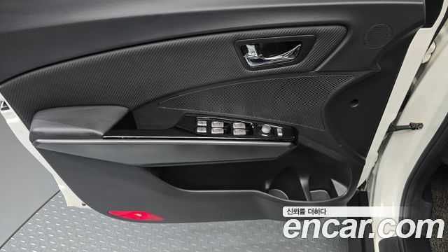 KG Mobility (SsangYong) Tivoli Air Diesel IX 4WD 2019 — фото 24