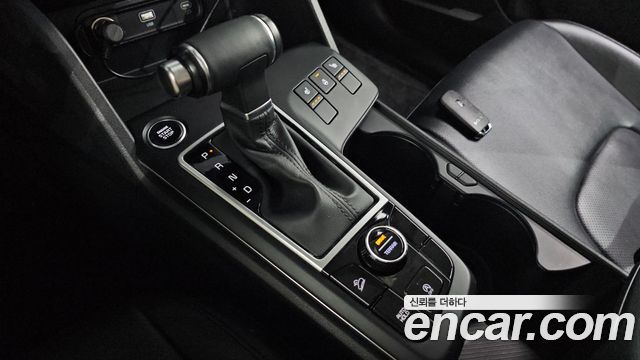 Kia Sportage (V) Diesel 2.0 4WD Trendy 2023 — фото 9