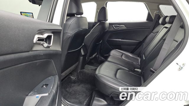 Kia Sportage (V) Diesel 2.0 4WD Trendy 2023 — фото 12