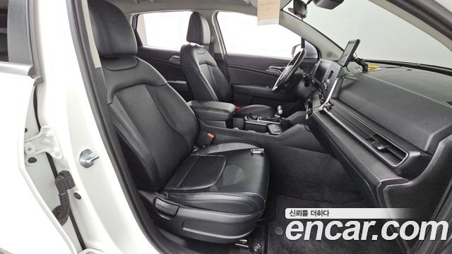 Kia Sportage (V) Diesel 2.0 4WD Trendy 2023 — фото 26