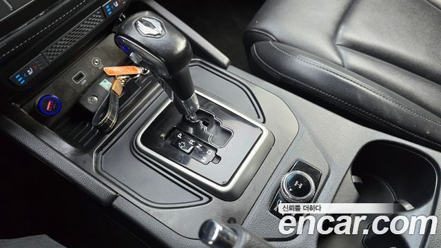 KG Mobility (SsangYong) Rexton Sports Khan Diesel 2.2 4WD Professional X (5-Link) 2019 — фото 9