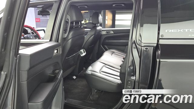 KG Mobility (SsangYong) Rexton Sports Khan Diesel 2.2 4WD Professional X (5-Link) 2019 — фото 11