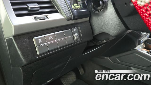 KG Mobility (SsangYong) Rexton Sports Khan Diesel 2.2 4WD Professional X (5-Link) 2019 — фото 17