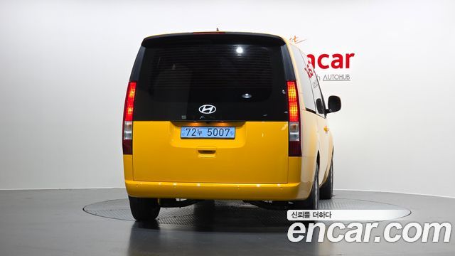 Hyundai Staria EV Tourer 11-Seater Modern 2027 — фото 4