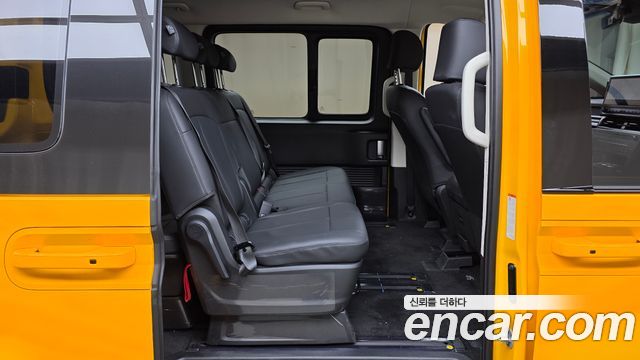 Hyundai Staria EV Tourer 11-Seater Modern 2027 — фото 11
