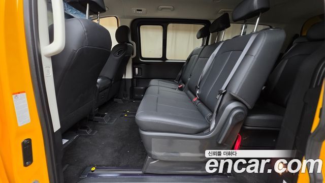 Hyundai Staria EV Tourer 11-Seater Modern 2027 — фото 12